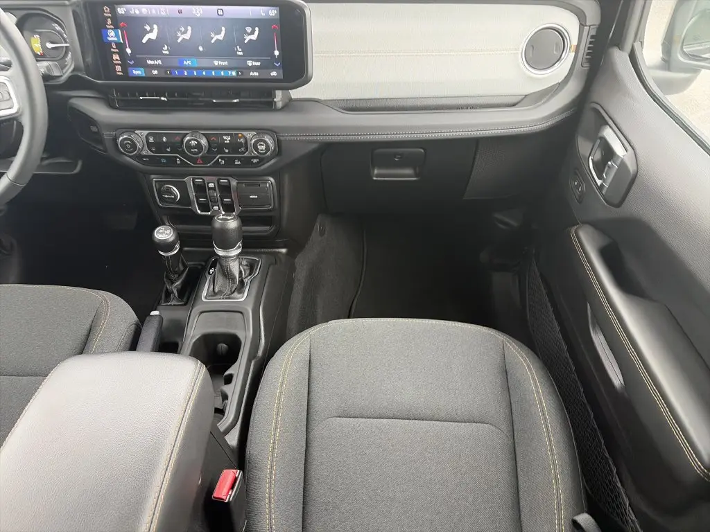 2025 Jeep Wrangler - $33,710