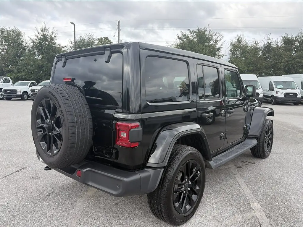 2025 Jeep Wrangler - $33,710