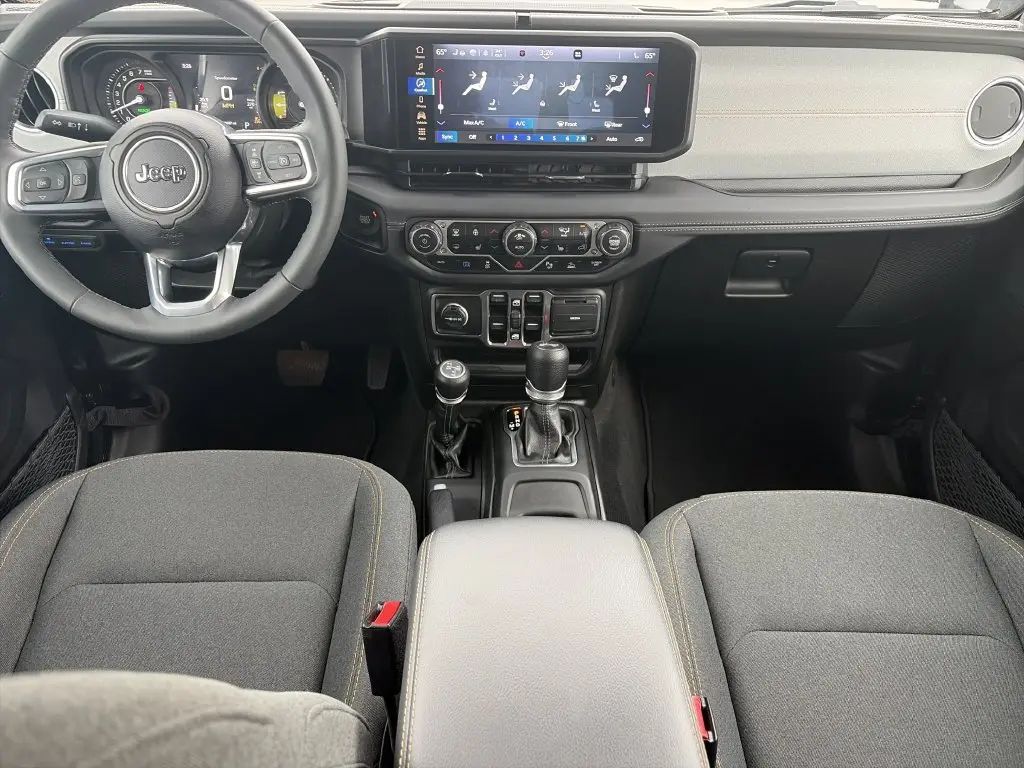 2025 Jeep Wrangler - $33,710