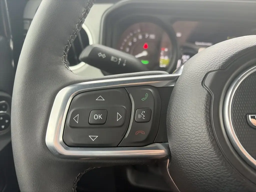 2025 Jeep Wrangler - $33,710