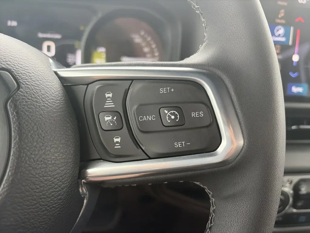 2025 Jeep Wrangler - $33,710