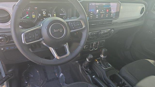 2025 Jeep Wrangler Sahara 4xe
