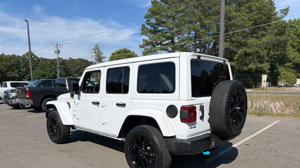 2024 Jeep Wrangler Sahara 4xe