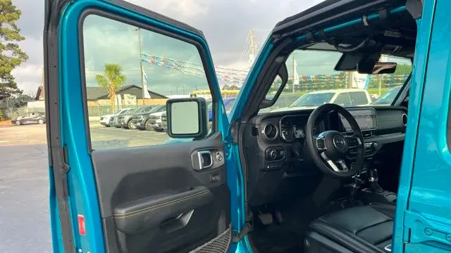 2024 Jeep Wrangler Sahara 4xe