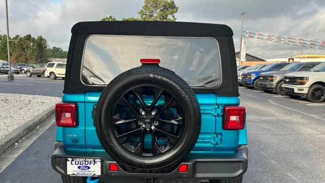 2024 Jeep Wrangler Sahara 4xe