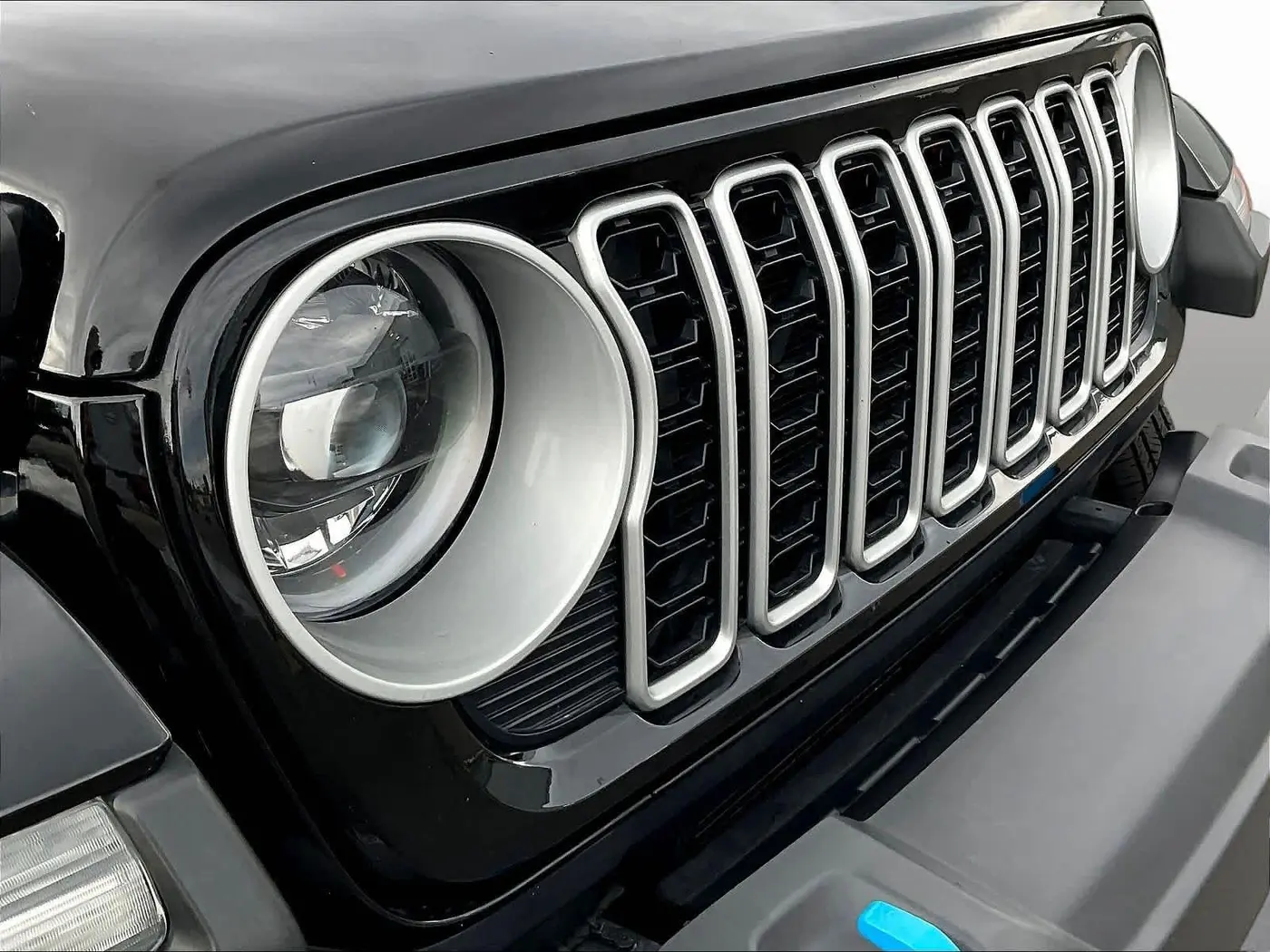 2024 Jeep Wrangler - $30,995