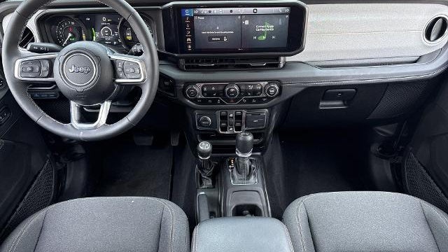 2025 Jeep Wrangler Sahara 4xe