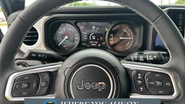 2025 Jeep Wrangler Sahara 4xe
