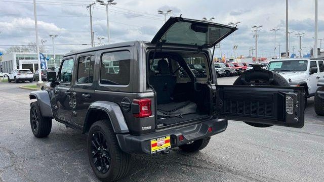 2025 Jeep Wrangler Sahara 4xe