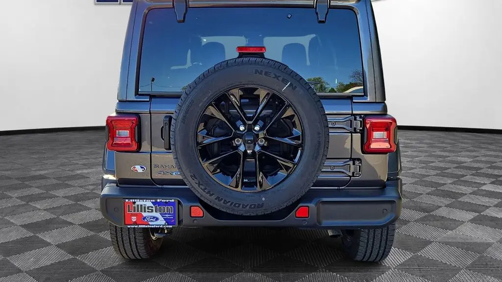 2025 Jeep Wrangler Sahara 4xe