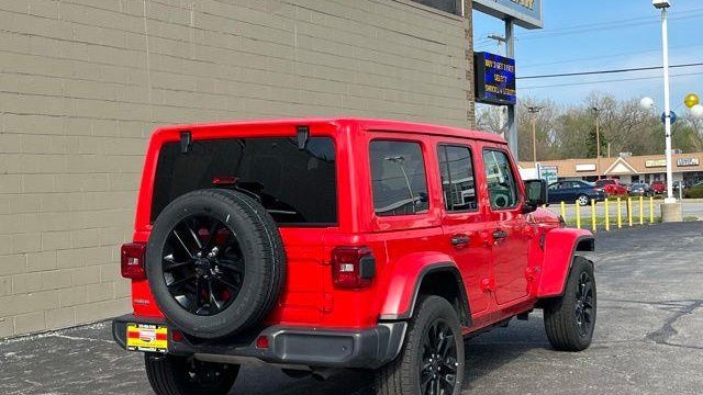 2025 Jeep Wrangler Sahara 4xe