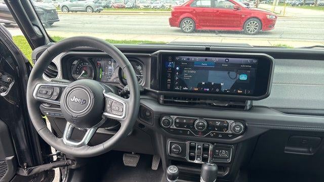 2025 Jeep Wrangler Sahara 4xe