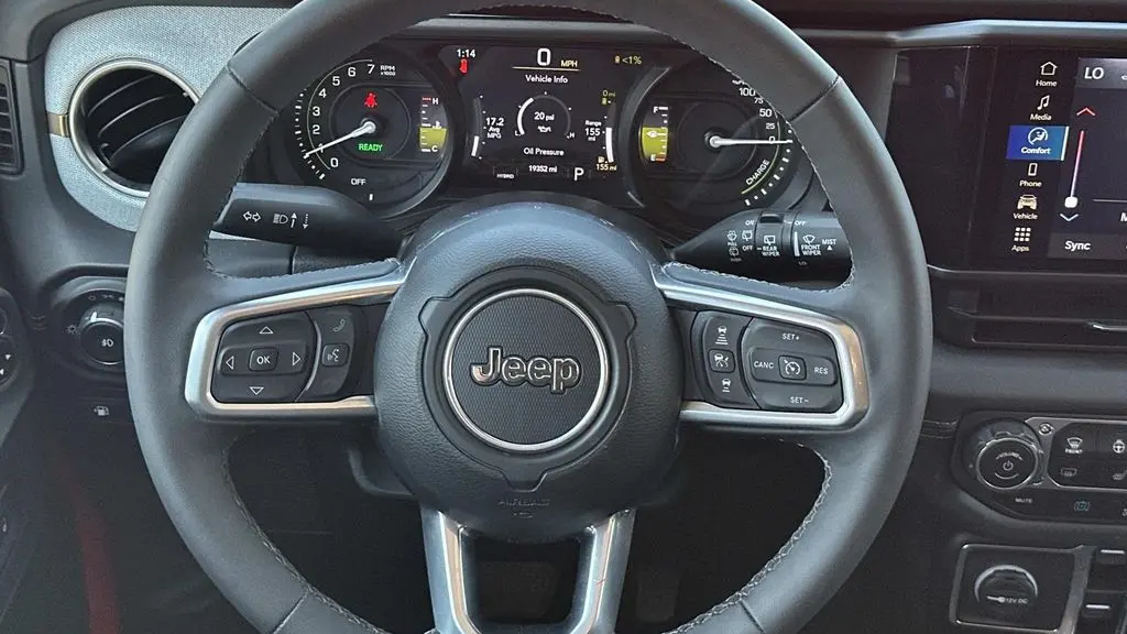 2025 Jeep Wrangler Sahara 4xe