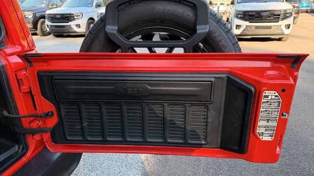 2025 Jeep Wrangler Sahara 4xe