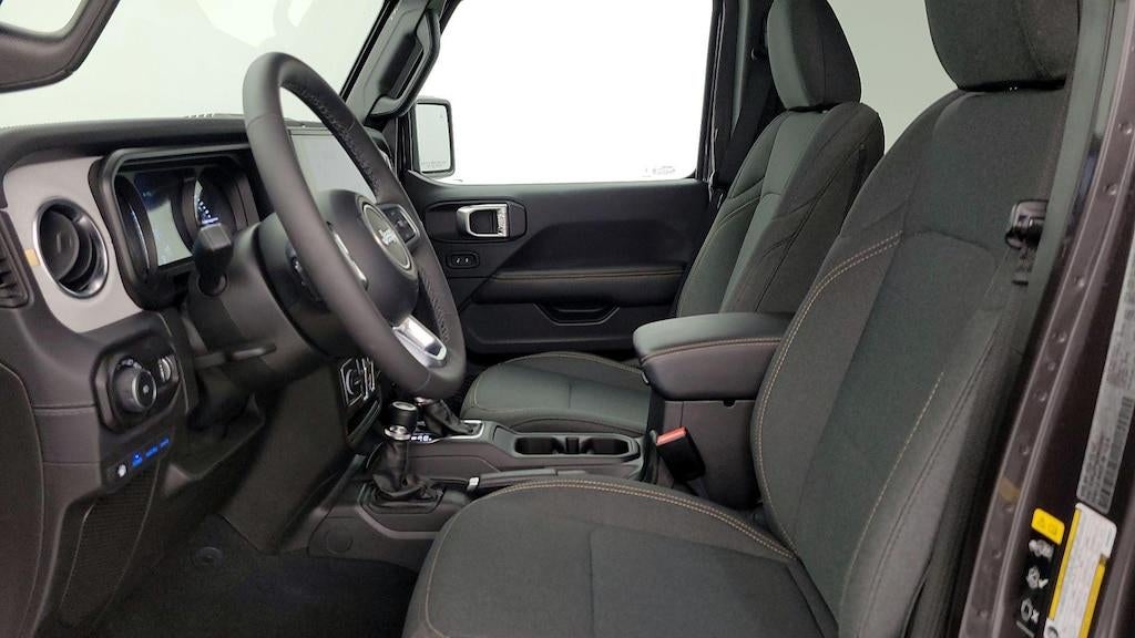 2025 Jeep Wrangler Sahara 4xe