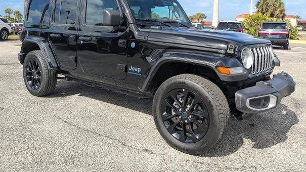 2025 Jeep Wrangler Sahara 4xe
