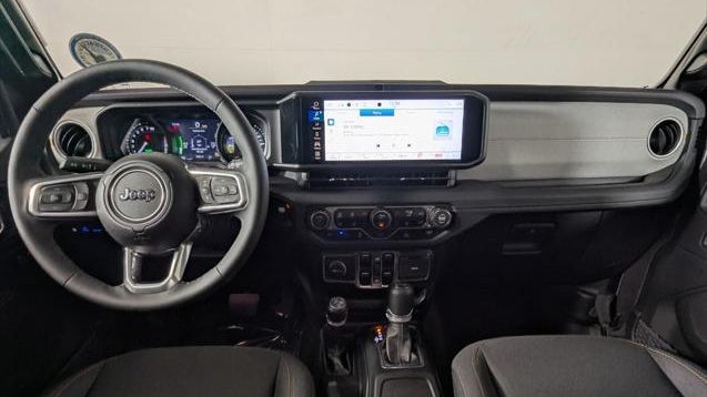 2025 Jeep Wrangler Sahara 4xe