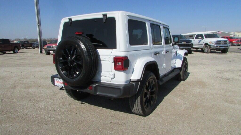 2025 Jeep Wrangler Sahara 4xe