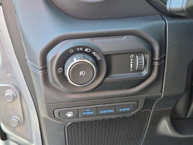 2024 Jeep Wrangler - $32,998