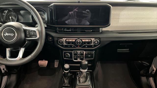 2024 Jeep Wrangler Sahara 4xe
