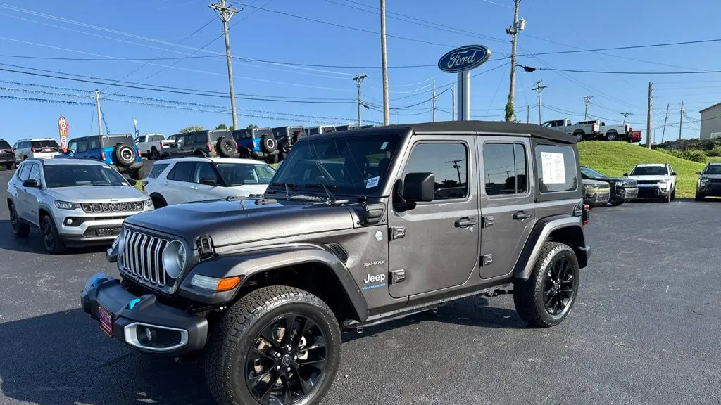 2024 Jeep Wrangler Sahara 4xe
