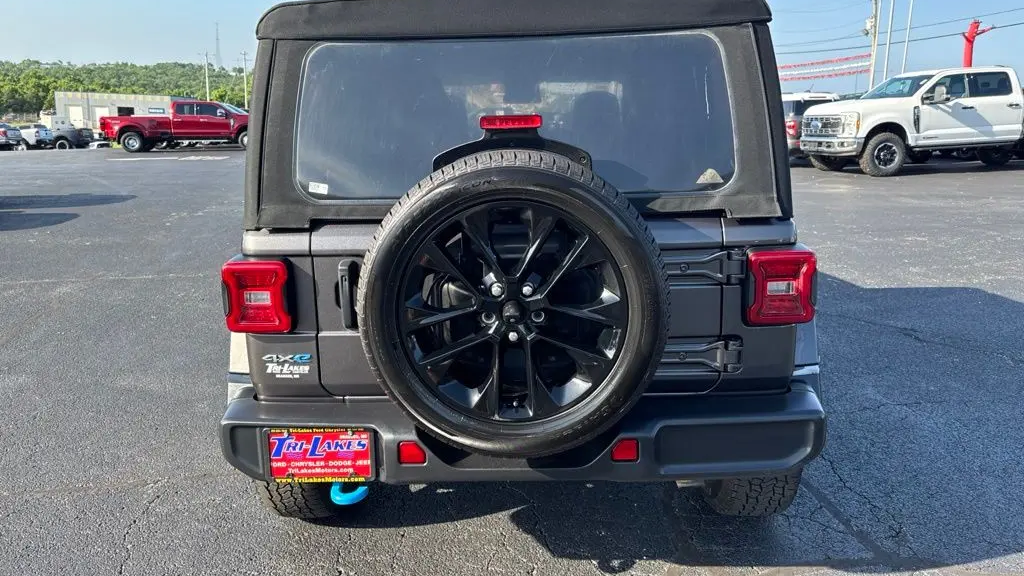 2024 Jeep Wrangler Sahara 4xe