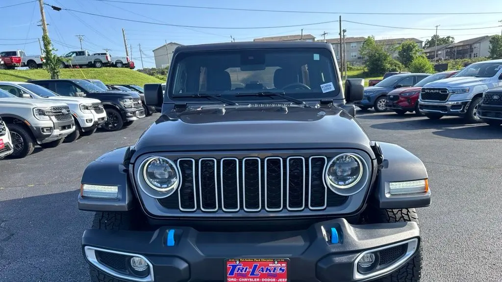 2024 Jeep Wrangler Sahara 4xe