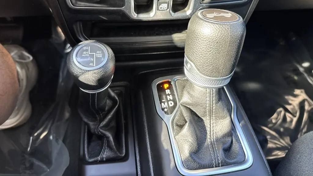 2024 Jeep Wrangler Sahara 4xe