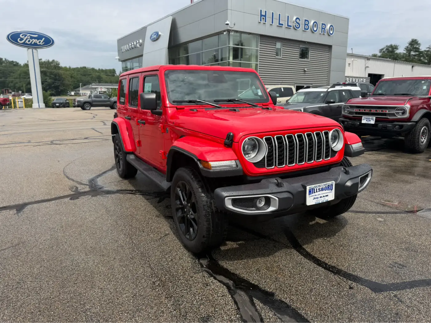 2025 Jeep Wrangler - $29,995