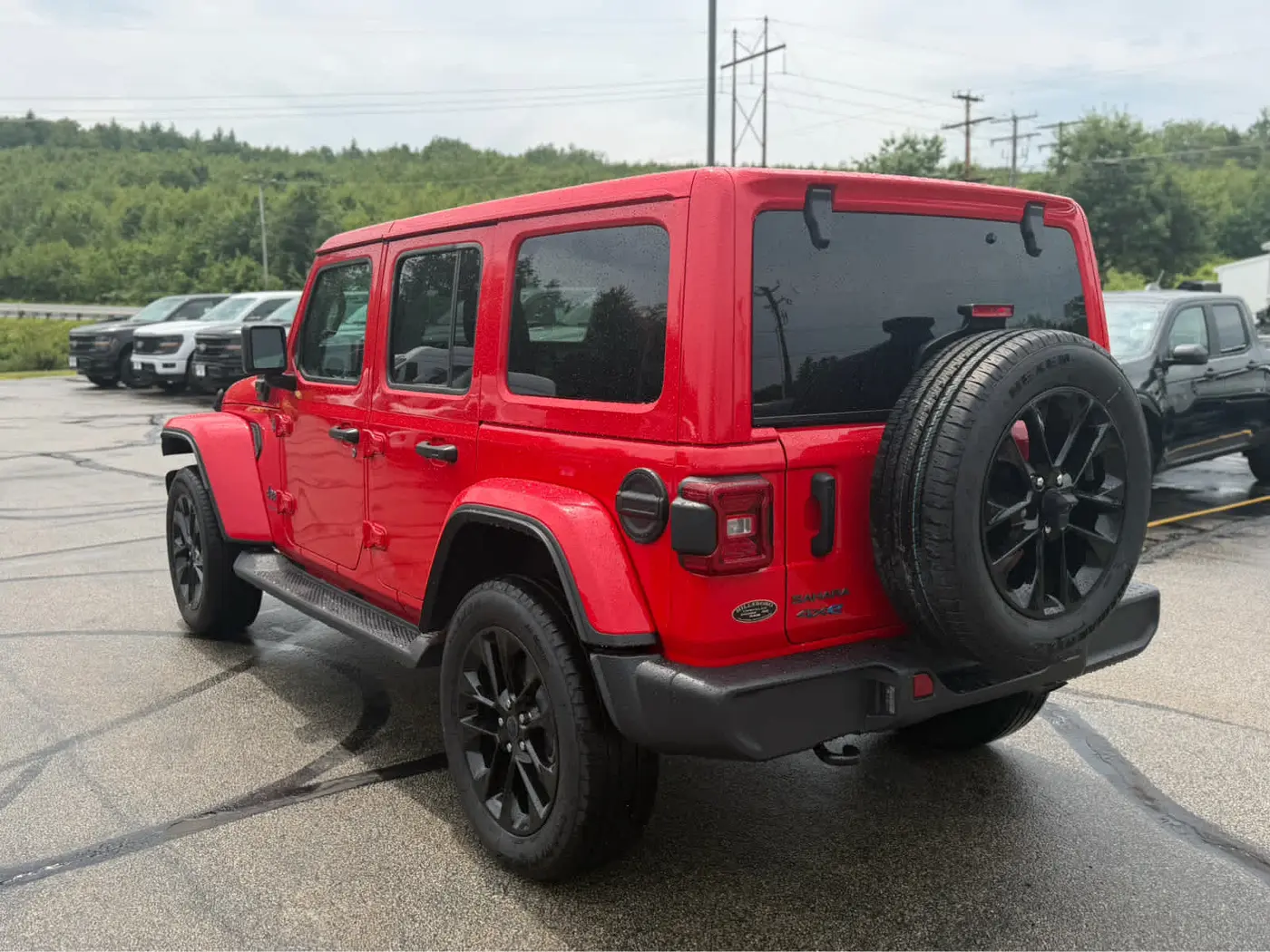 2025 Jeep Wrangler - $29,995