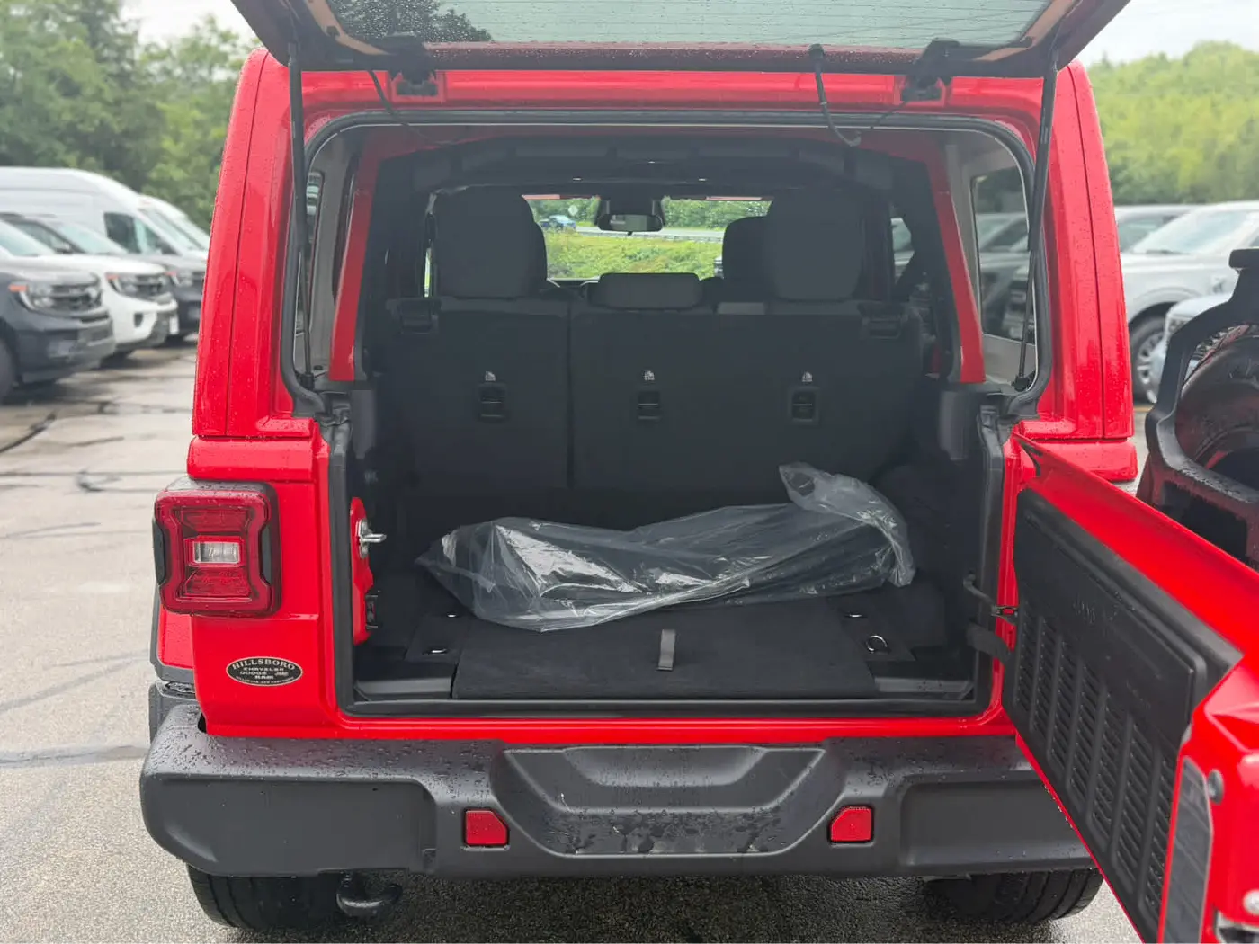 2025 Jeep Wrangler - $29,995