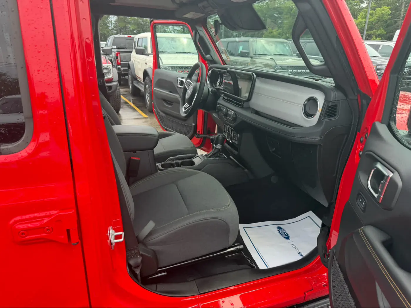 2025 Jeep Wrangler - $29,995