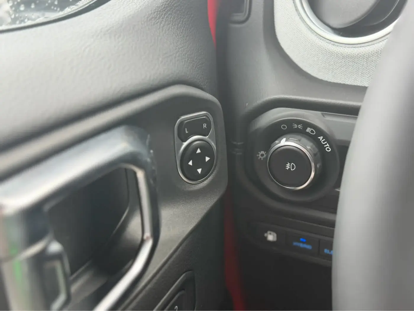 2025 Jeep Wrangler - $29,995