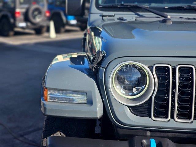 2024 Jeep Wrangler - $22,351