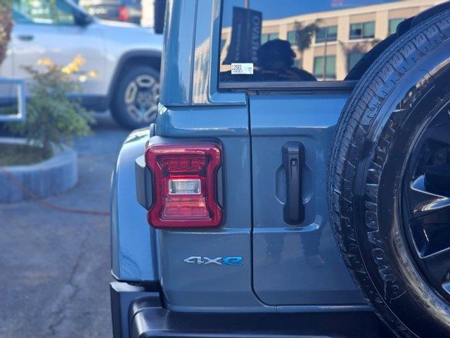 2024 Jeep Wrangler - $22,351