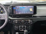 2025 Wrangler Thumbnail 32