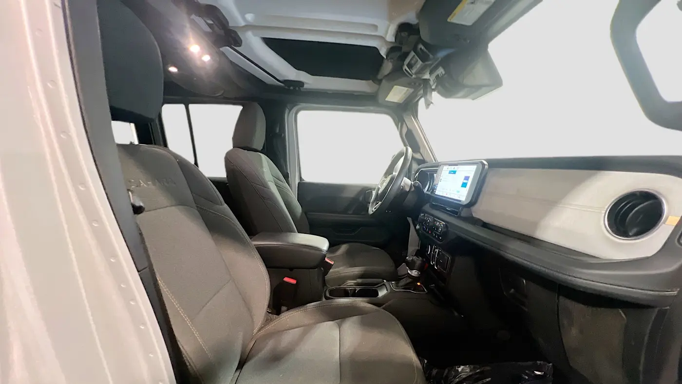 2024 Jeep Wrangler Sahara 4xe