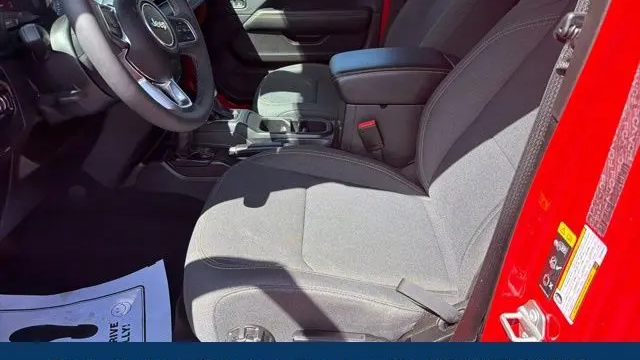 2025 Jeep Wrangler Sahara 4xe