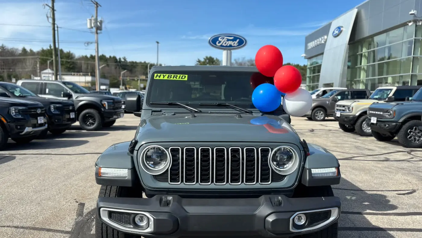 2025 Jeep Wrangler Sahara 4xe