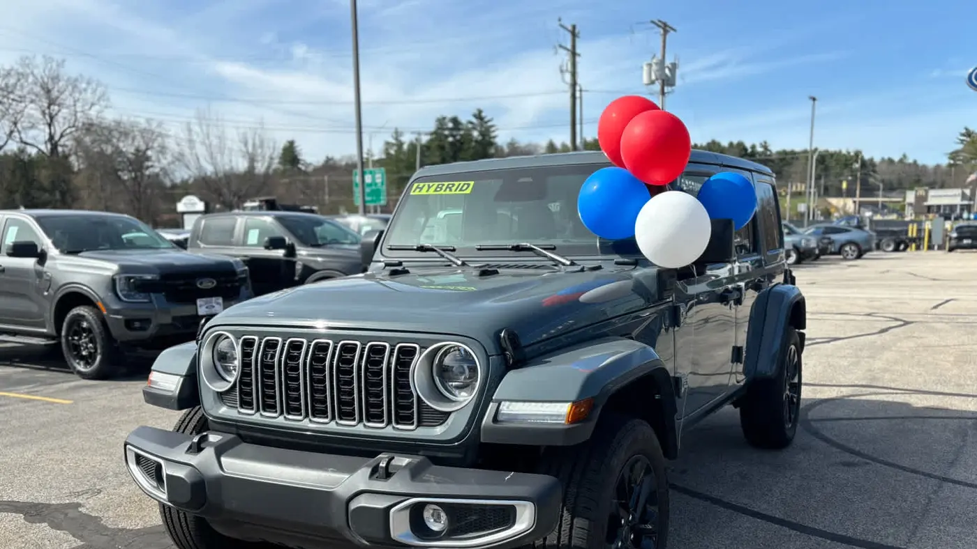 2025 Jeep Wrangler Sahara 4xe