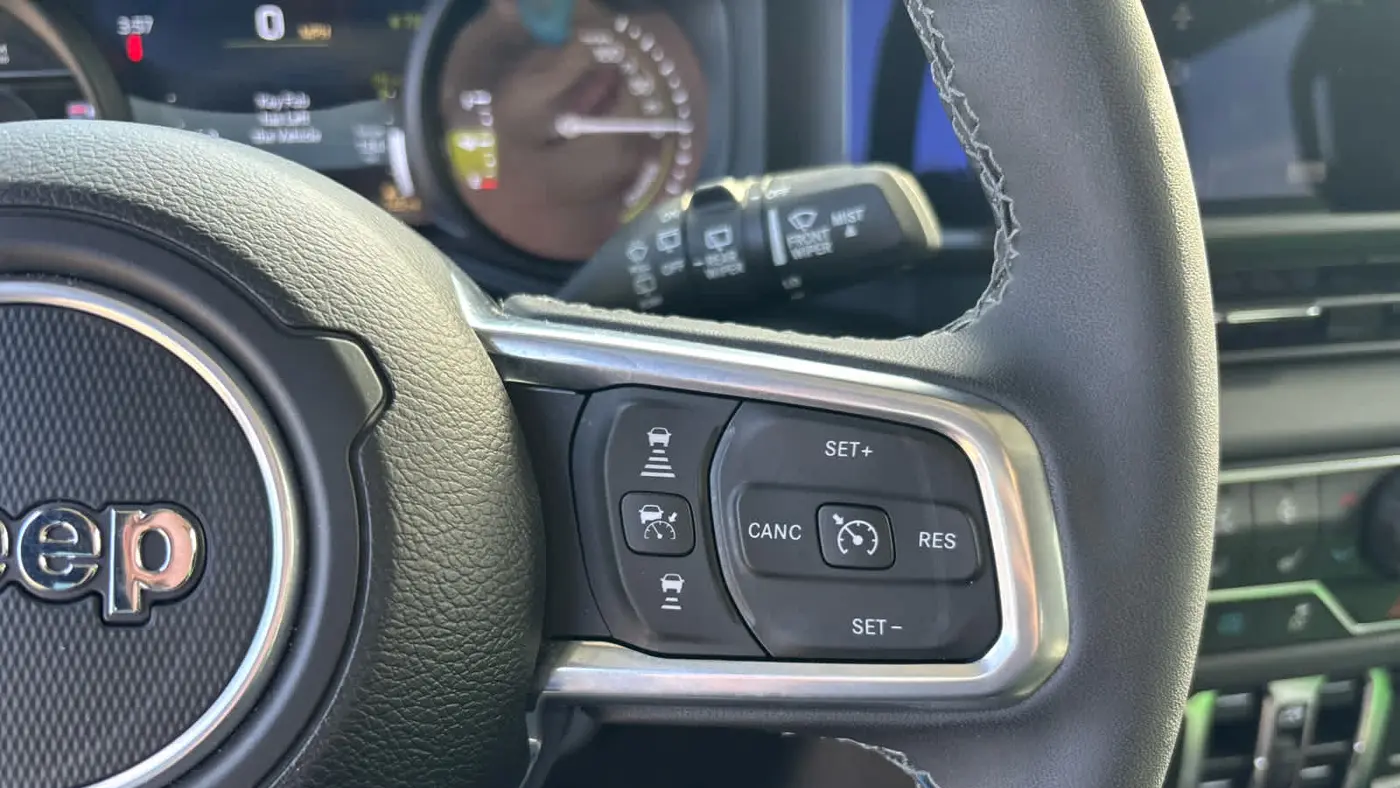 2025 Jeep Wrangler Sahara 4xe