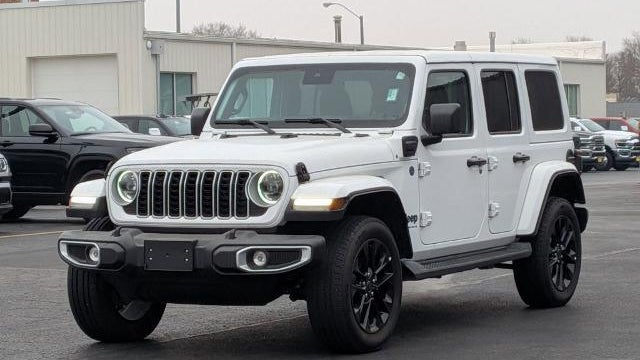 2025 Jeep Wrangler Sahara 4xe