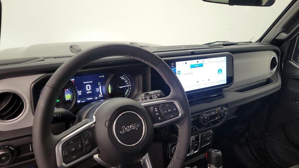 2025 Jeep Wrangler Sahara 4xe