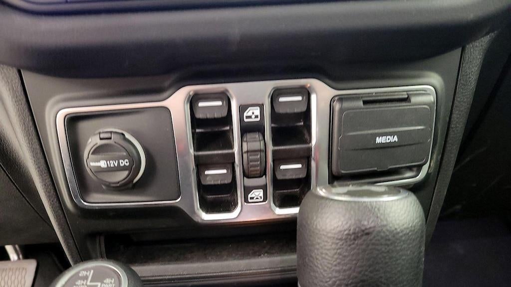 2025 Jeep Wrangler Sahara 4xe