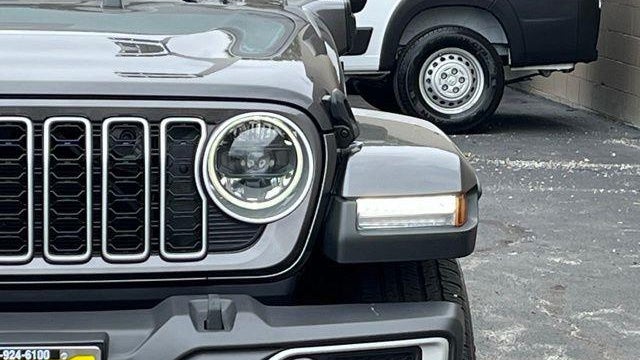 2025 Jeep Wrangler Sahara 4xe