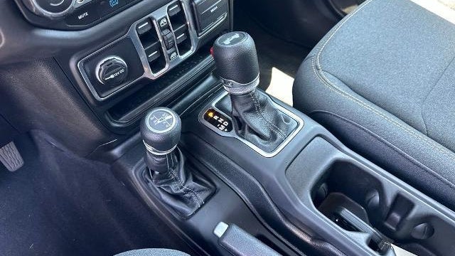 2025 Jeep Wrangler Sahara 4xe