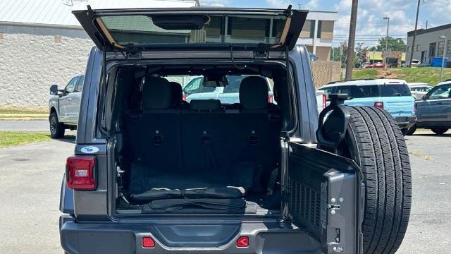 2025 Jeep Wrangler Sahara 4xe