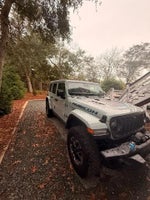2024 Wrangler Thumbnail 3