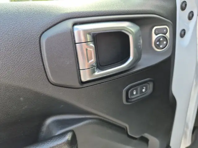 2024 Jeep Wrangler - $25,000