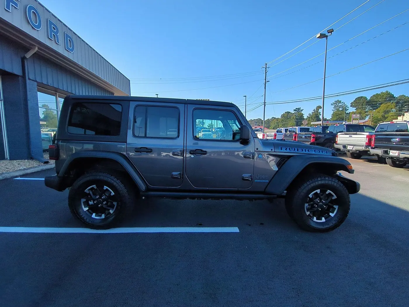 2024 Jeep Wrangler - $30,202